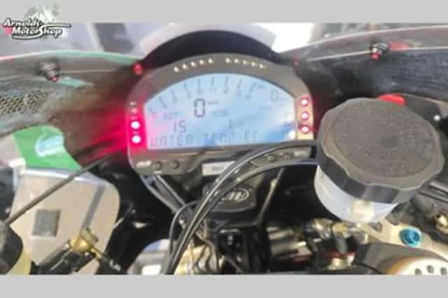 Suzuki GSX-R1000 (2006) thumbnail 3