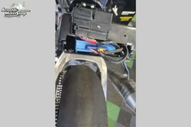 Suzuki GSX-R1000 (2006) thumbnail 4