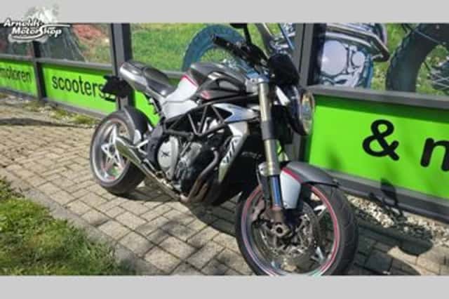 MV Agusta Brutale 750 (2005) thumbnail 2