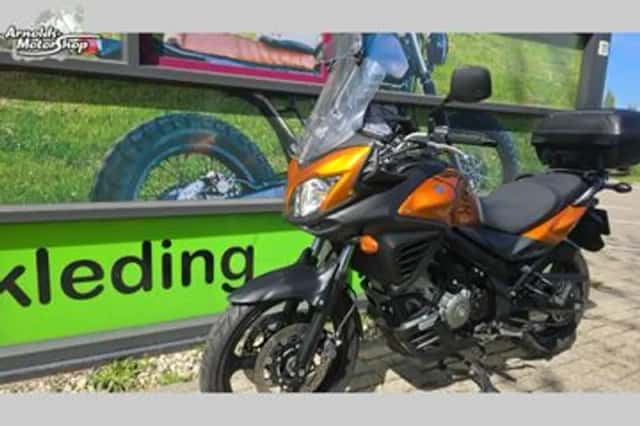 Suzuki V-Strom (2012) thumbnail 5