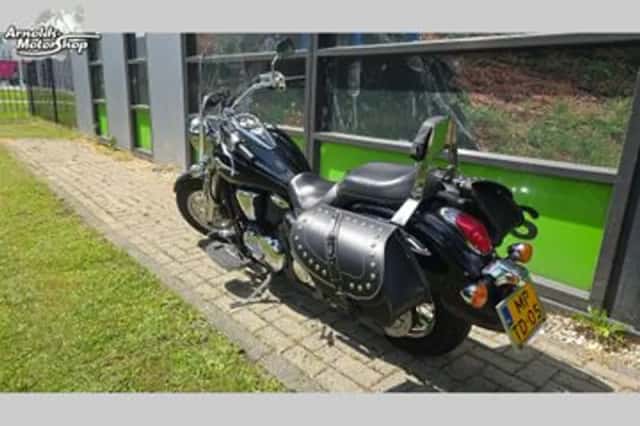 Kawasaki VN 900 Classic (2006) thumbnail 4