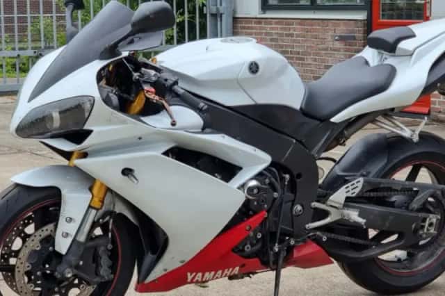 Yamaha Yzf (2008) thumbnail 1