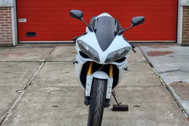 Yamaha Yzf (2008) thumbnail 3