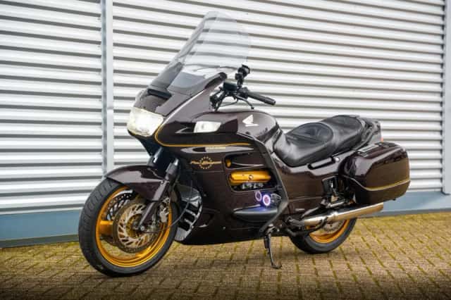 Honda ST 1100 PAN European (1996) thumbnail 4