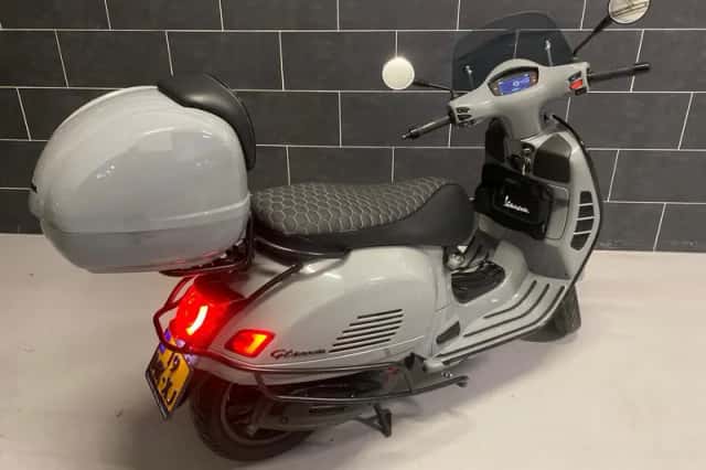 Vespa GTS 300 (2019) thumbnail 4