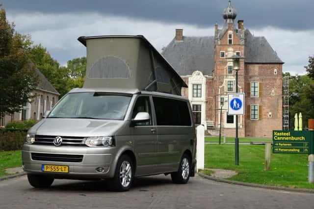 Volkswagen California (2010) thumbnail 6