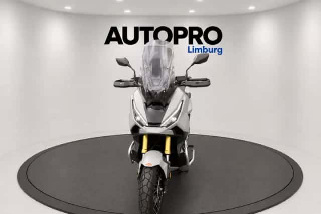 Honda NC 750 Scooter X-ADV (2025) thumbnail 5
