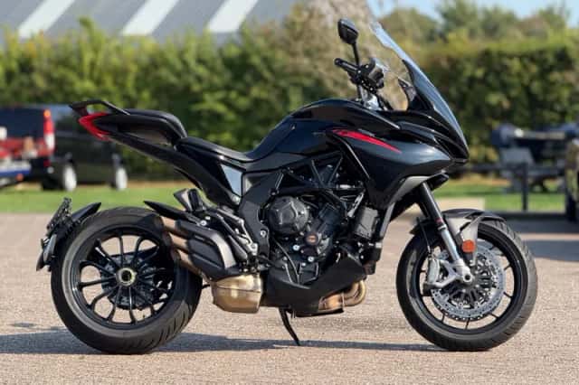MV Agusta Turismo Veloce 800 (2024) thumbnail 1