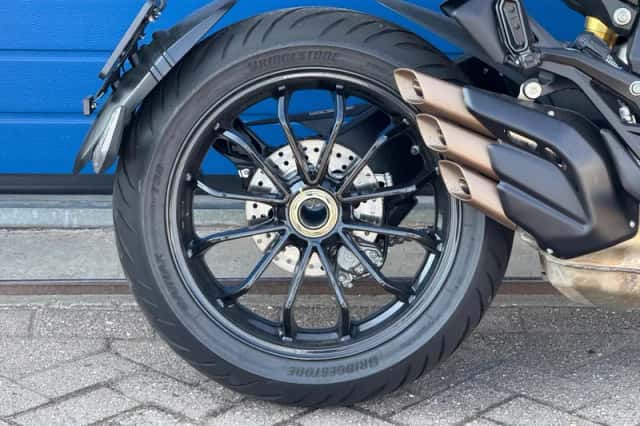 MV Agusta Turismo Veloce 800 (2024) thumbnail 3