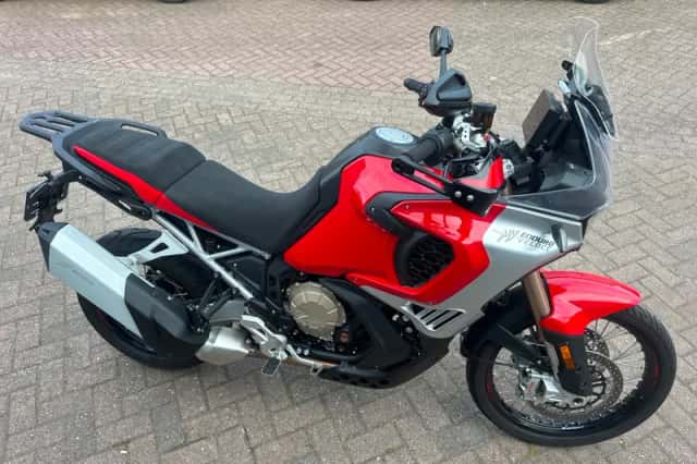 MV Agusta LXP Enduro Veloce (2025) thumbnail 5