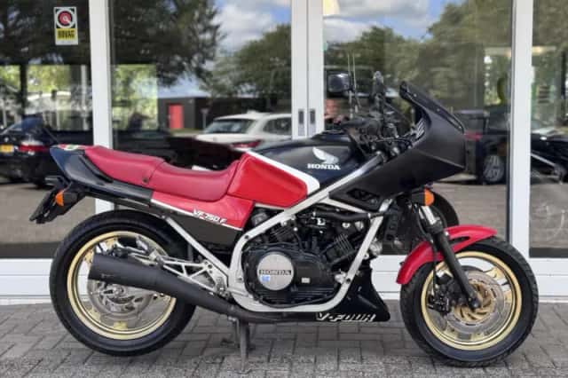 Honda VF 750 F (1985) thumbnail 5