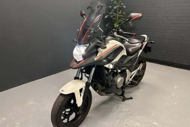 Honda NC700X (2012) thumbnail 1