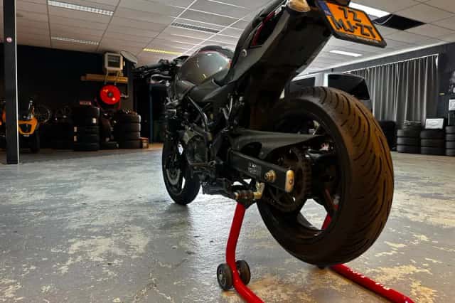 Suzuki SV650XA ARROW uitlaat in Top Staat (2018) thumbnail 5