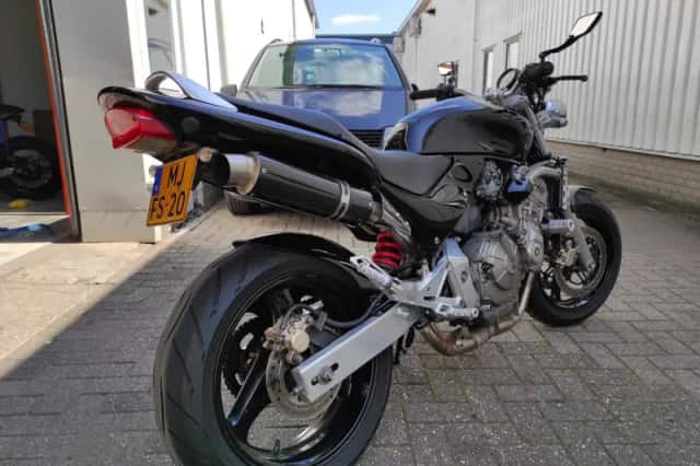 Honda CB600F (1998) thumbnail 5