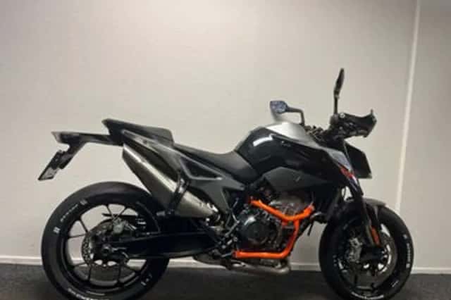 KTM 790 Duke (2018) thumbnail 3