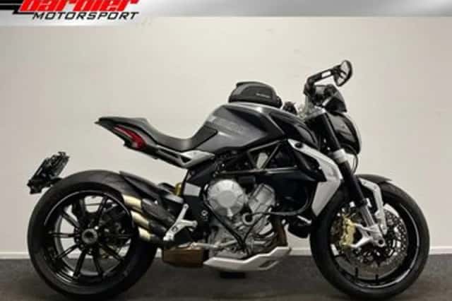 MV Agusta Dragster 800 (2014) thumbnail 1