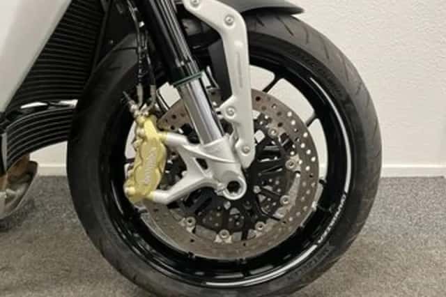 MV Agusta Dragster 800 (2014) thumbnail 5