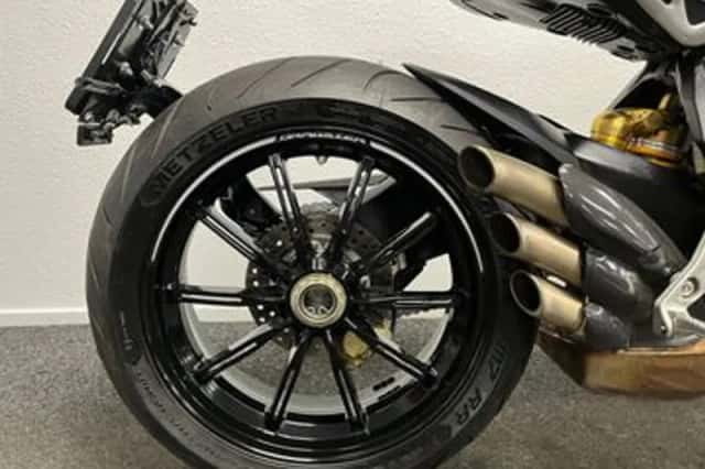 MV Agusta Dragster 800 (2014) thumbnail 6