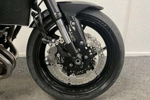 Kawasaki Z800 (2016) thumbnail 5