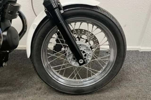 Moto Guzzi V7 (2008) thumbnail 6