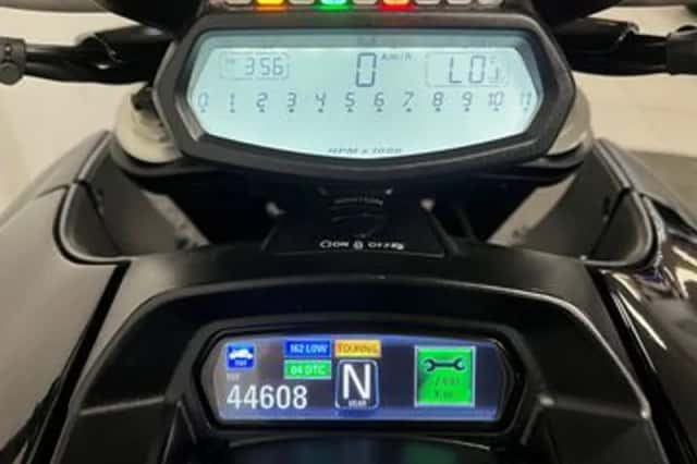 Ducati Diavel (2011) thumbnail 2