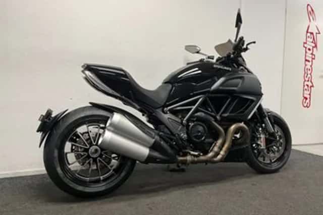 Ducati Diavel (2011) thumbnail 5