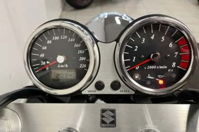 Suzuki Vz 1600 marauder (2005) thumbnail 2