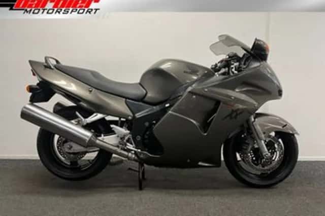 Honda CBR 1100 XX Super Blackbird (1997) thumbnail 1