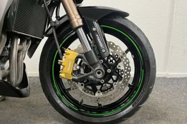 Kawasaki Z1000 (2014) thumbnail 6