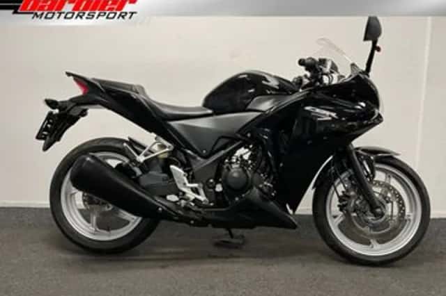 Honda CBR250R (2011) thumbnail 1
