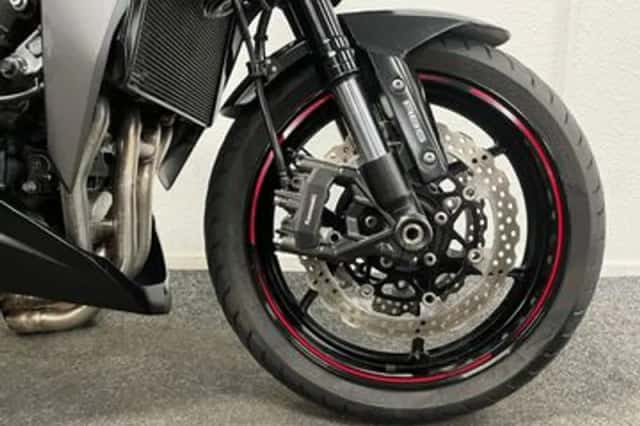 Kawasaki Z1000 (2019) thumbnail 6