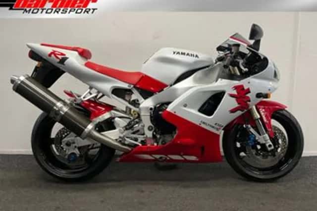 Yamaha YZF-R1 (1998) thumbnail 1