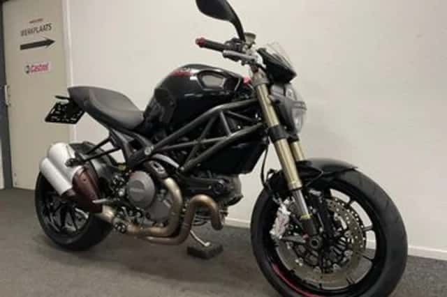 Ducati M 1100 EVO (2011) thumbnail 3