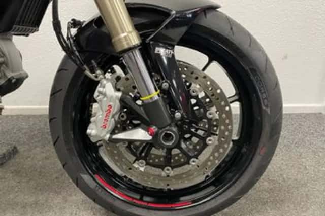 Ducati M 1100 EVO (2011) thumbnail 5