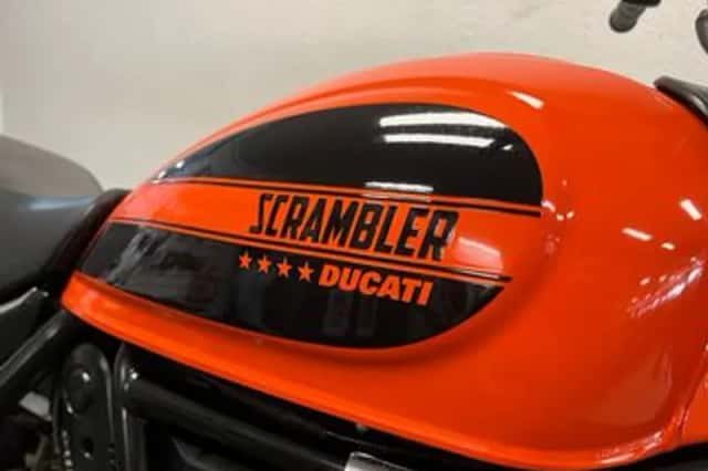 Ducati Scrambler SIXTY 2 (2016) thumbnail 3