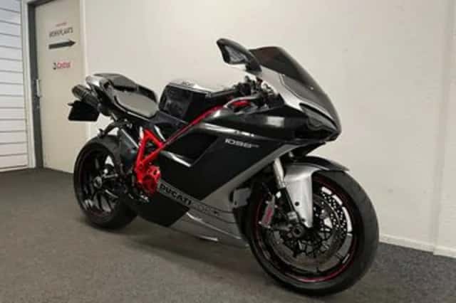 Ducati 1098 (2008) thumbnail 4