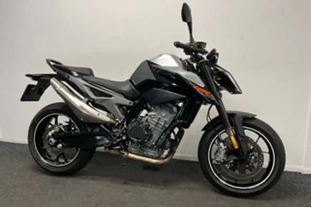 KTM 790 Duke (2018) thumbnail 4