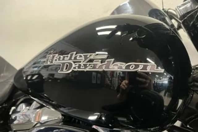 Harley-Davidson Street Glide Special (2017) thumbnail 3