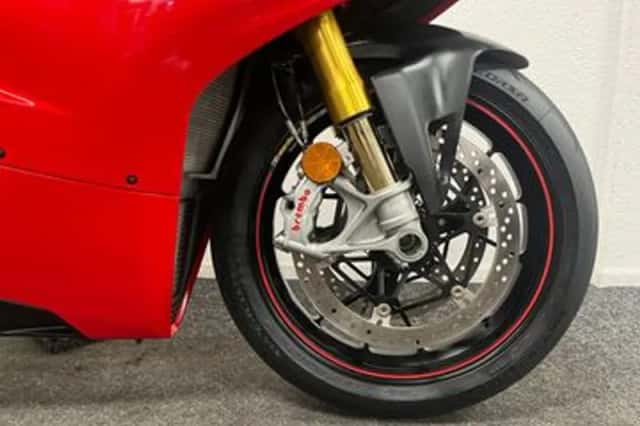 Ducati Panigale V4S (2019) thumbnail 5