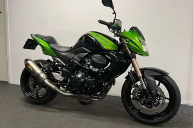 Kawasaki Z 750R (2011) thumbnail 4