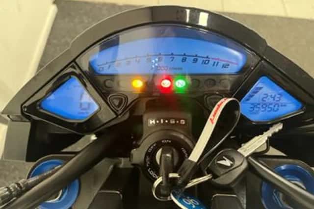 Honda CB1000R (2015) thumbnail 2