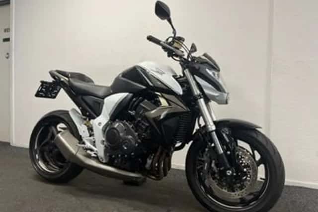 Honda CB1000R (2015) thumbnail 4