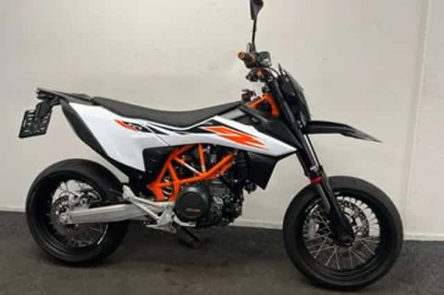 KTM 690 SMC (2020) thumbnail 4