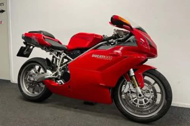 Ducati 999 (2003) thumbnail 4