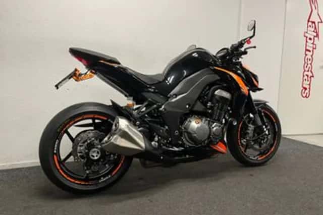 Kawasaki Z1000 (2015) thumbnail 5