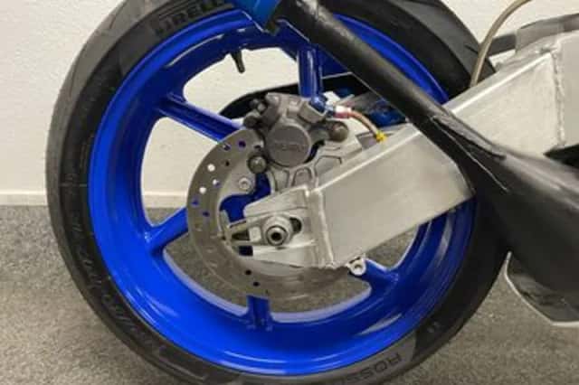 Honda NSR 250 R (1992) thumbnail 6