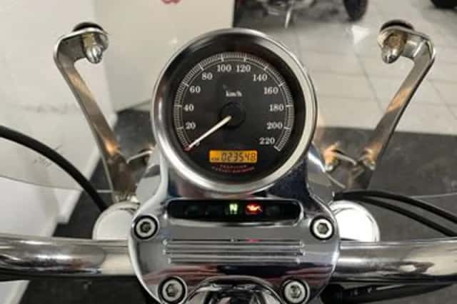 Harley-Davidson Sportster (2006) thumbnail 2