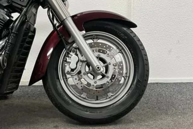 Yamaha XVS 1300 A Midnight Star (2010) thumbnail 5