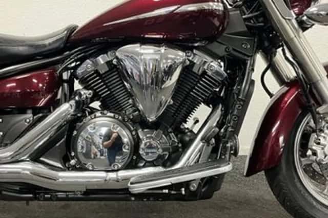 Yamaha XVS 1300 A Midnight Star (2010) thumbnail 6