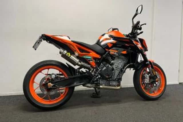 KTM 890 Duke (2022) thumbnail 5